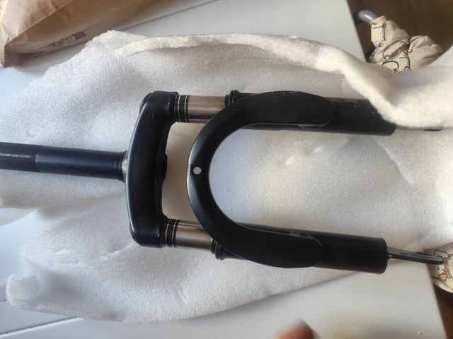 Nuova forcella elettrica per skateboard