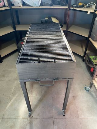 Barbacoa metálica a medida