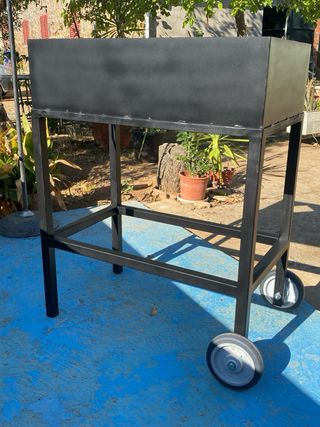 Barbacoa metálica a medida