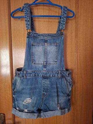 Peto corto vaquero desgastado