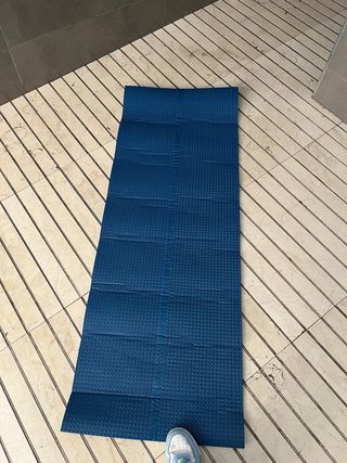 Alfombrilla o esterilla de yoga azul