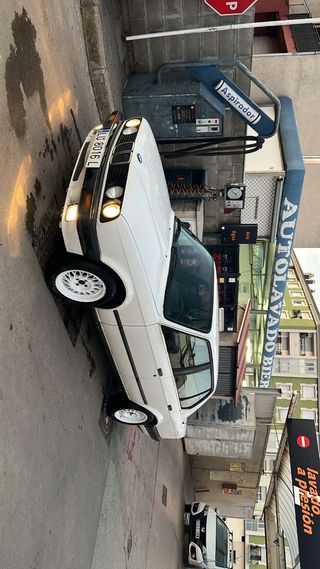 BMW E30 