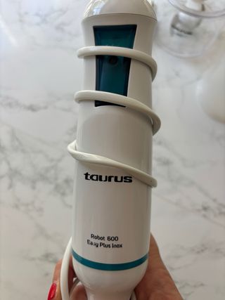 Batidora Taurus Robot 600 con picadora