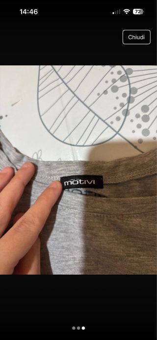 Maglietta grigia con disegno