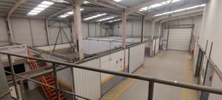 Nave industrial en alquiler en Peñacastillo - Nueva Montaña en Santander