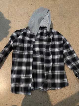 Camisa a cuadros con capucha