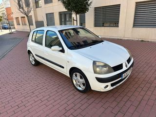 Renault Clio 2005