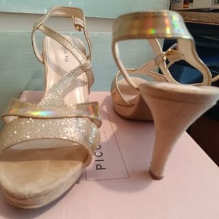 Sandalias Piccola Piu Tacon Doradas Talla 40