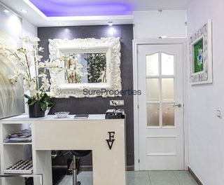 Local comercial en venta en Zona Hispanidad-Vivar Téllez en Vélez-Málaga