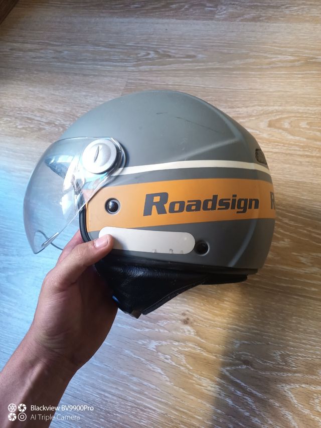 Casco de moto Roadsign gris y naranja