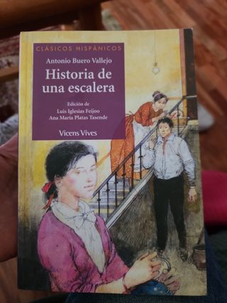 Historia De Una Escalera (Clásicos Hispánicos /...