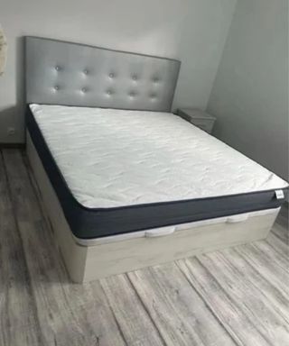 DE REBAJAS Canapé y colchón NUEVOS
