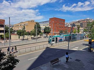 Oficina en alquiler en La Plana en Esplugues de Llobregat