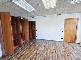 Oficina en alquiler en La Plana en Esplugues de Llobregat