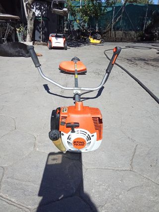 Desbrozadora Stihl FS 200