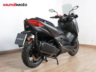 YAMAHA X-MAX 300 TECH MAX