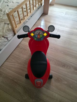 Correpasillos Vespa Rojo