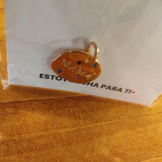 Charm Mama y Cadena Singularu
