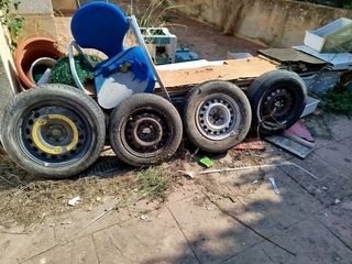 Neumáticos con llantas 