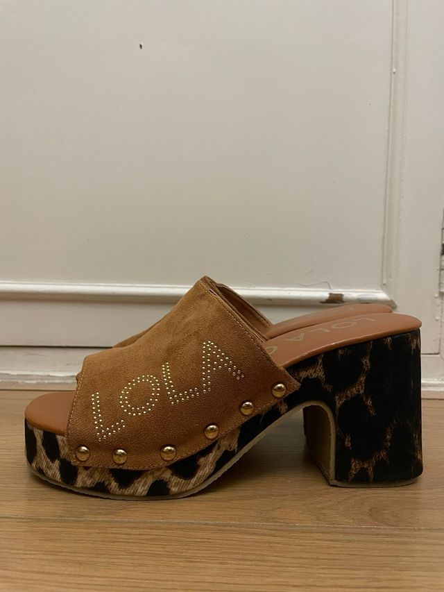 Zuecos plataforma LOLA leopardo