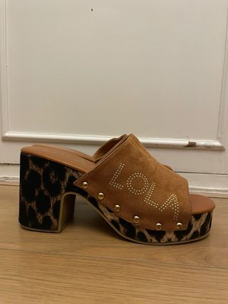 Zuecos plataforma LOLA leopardo