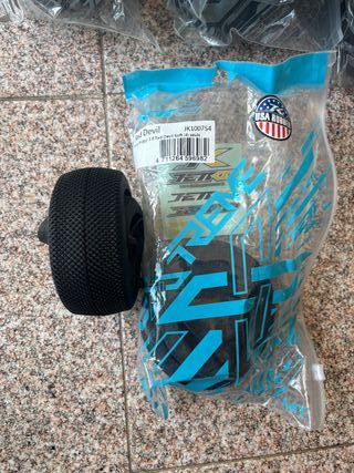 Ruedas Jetko ( solo gomas ) nuevas.