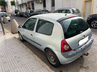 Renault Clio 2002