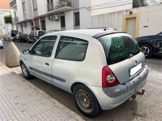 Renault Clio 2002