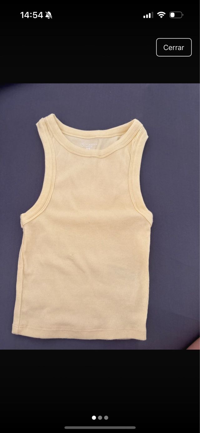 Top amarillo de canalé