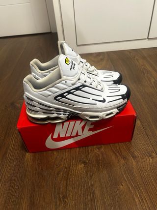Nike Air Max Plus 3 Blancas y Negras