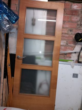 Puerta de madera con cristal medidas 82×210