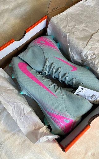 Botas de fútbol Nike Talla 42 Nuevas