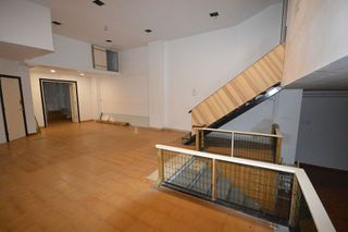 Local comercial en venta en Agra del Orzán - Ventorrillo - Vioño en Coruña (A)
