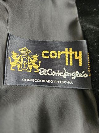 Chaqueta terciopelo negro elegante y vintage