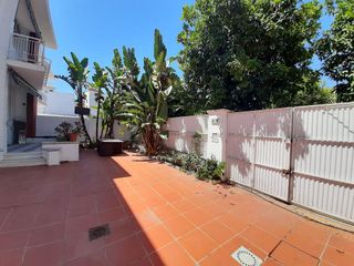 Chalet en alquiler en Sector Sur  - La Palmera - Reina Mercedes en Sevilla