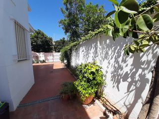Chalet en alquiler en Sector Sur  - La Palmera - Reina Mercedes en Sevilla