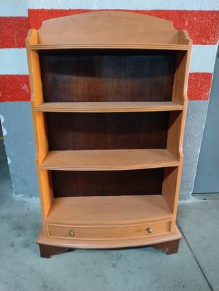 Mueble vitrina madera Negociable 

