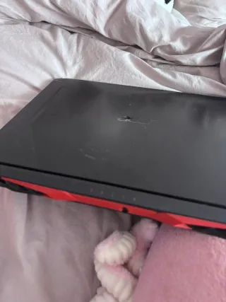 Acer Nitro 5 Laptop Negra y Roja