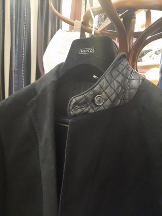 Americana BOSS Talla 54 Negro