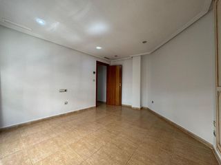 Piso en alquiler en Centro en Murcia