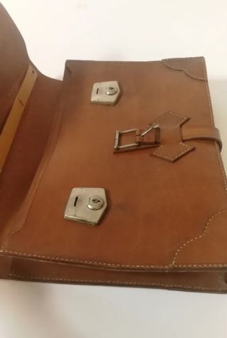 Maletín antiguo de cuero para documentos