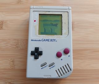 CONSOLA NINTENDO GAME BOY CLASICA