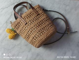 Bolso de rafia Parfois con adornos