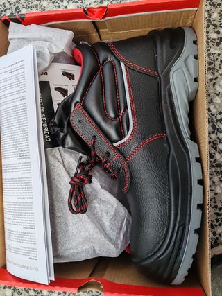 Botas de seguridad MON to FRI
