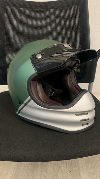 Casco Moto Guzzi Verde y Plata