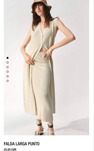 Zara Chaleco largo y falda beige talla L

