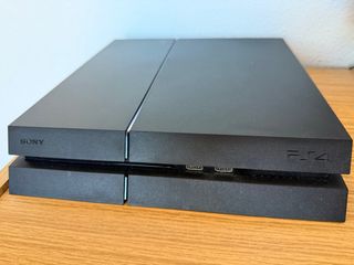 PS4 (PlayStation 4) + 2 mandos