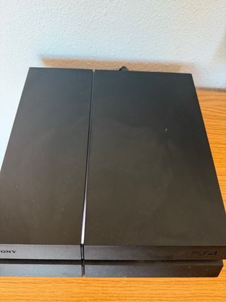 PS4 (PlayStation 4) + 2 mandos
