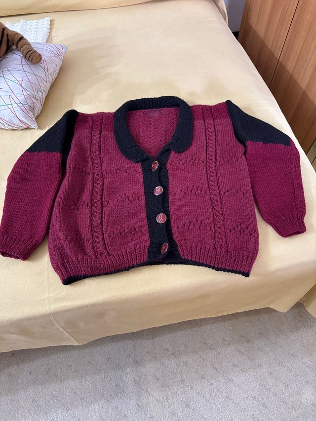 Cardigan donna realizzato a mano