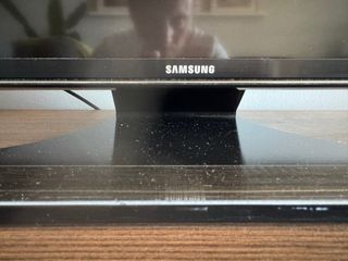 Televisor Samsung 40” LED Smart TV (averiado)